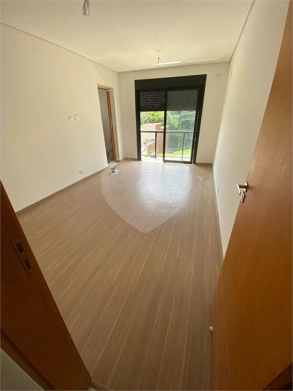 Casa à venda com 3 suítes em Chácara Roselândia, Cotia, SP