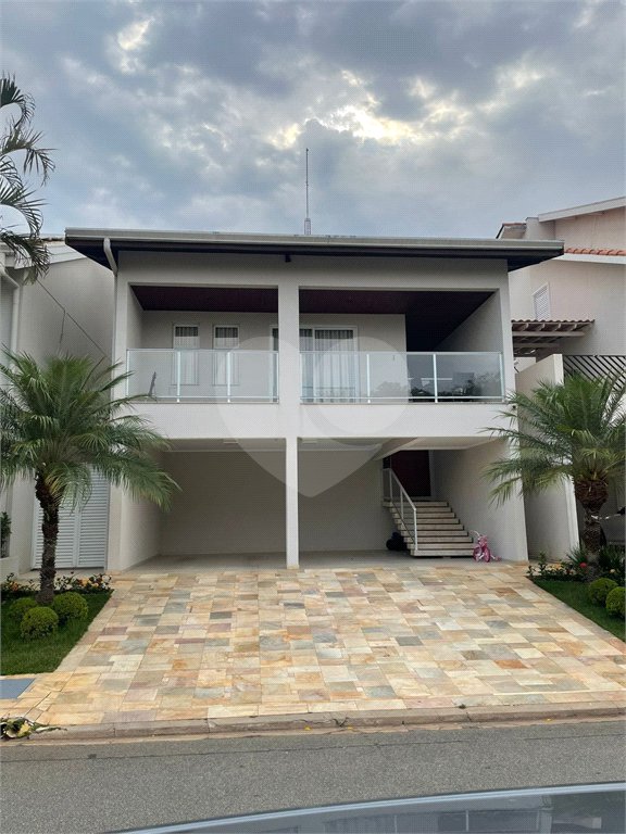 Casa à venda com 3 quartos, sendo 1 suíte, no condomínio Quinta da Boa Vista, Jundiaí - SP
