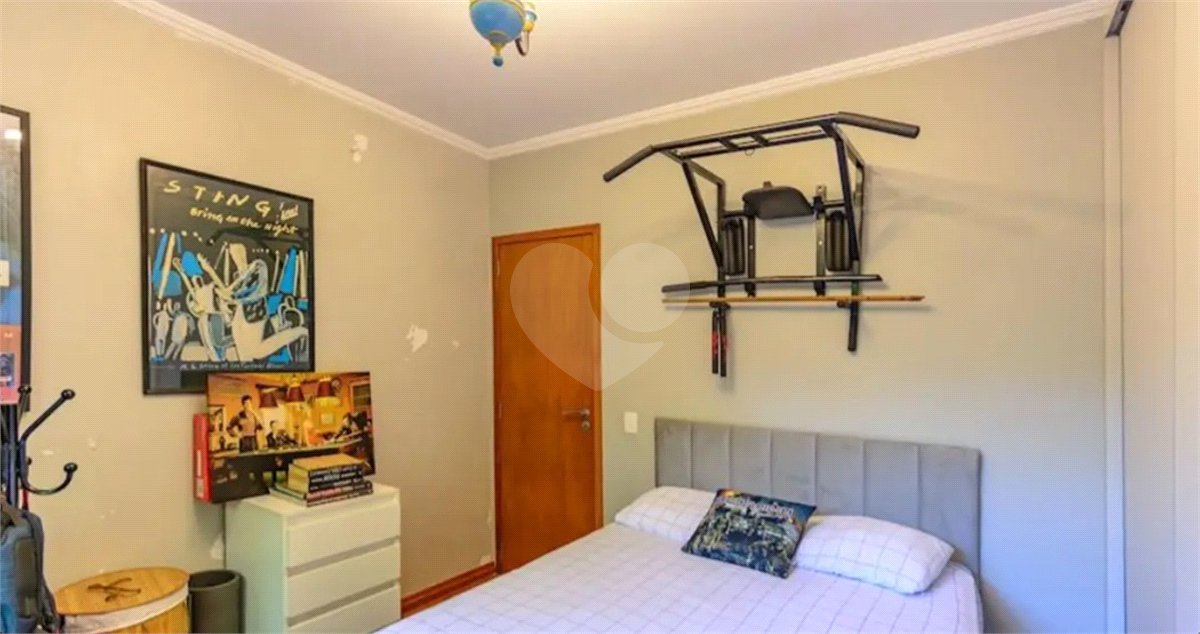 Casa à venda com 4 quartos, sendo 2 suítes,  em Granja Viana, Cotia, SP