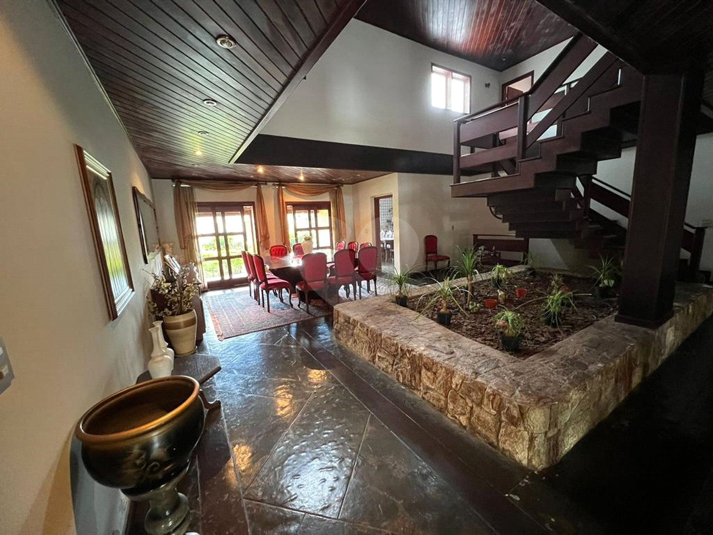 Casa à venda ou para alugar com 4 quartos, sendo 3 suítes, no condomínio Monte Belo, Salto - SP
