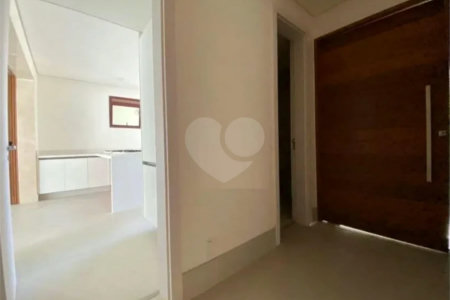 Casa à venda com 3 suítes no condomínio Casa Jardim Campo Belo, São Paulo - SP