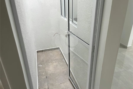 Casa de Vila à venda com 2 quartos em Jardim Dona Tereza, Sorocaba, SP