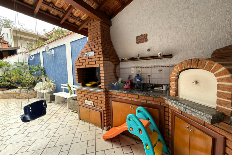 Casa à venda ou para alugar com 3 quartos, sendo 1 suíte, no condomínio Da Serra, São Paulo - SP