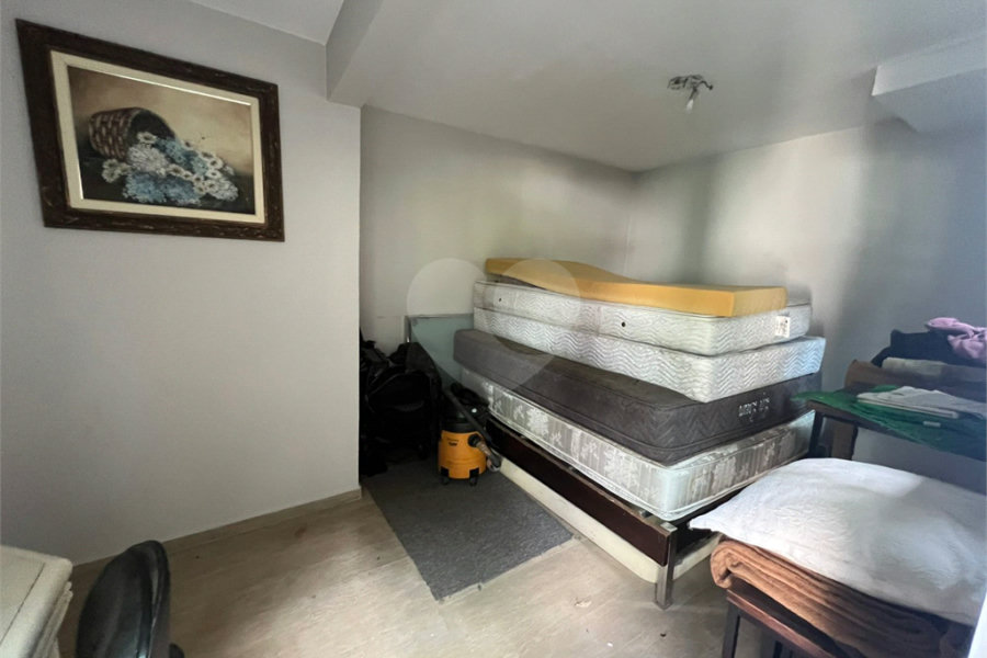 Casa à venda com 6 quartos, sendo 5 suítes, no condomínio Alpes da Cantareira, Mairiporã - SP