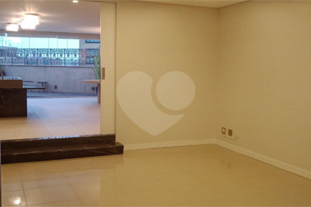 Duplex à venda com 7 quartos, sendo 5 suítes, em Vila Gomes Cardim, São Paulo, SP