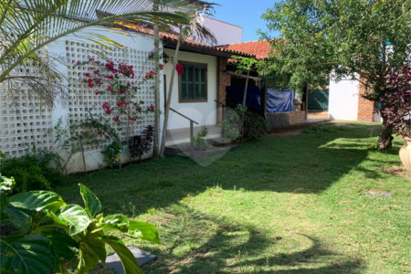 Casa em condomínio à venda com 3 quartos, sendo 2 suítes, em Portinho, Cabo Frio, RJ