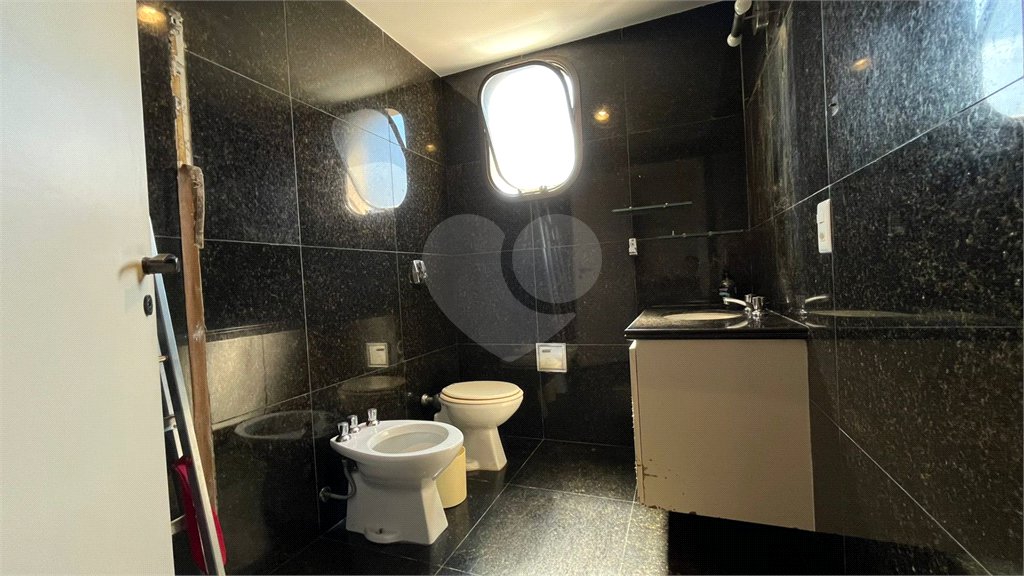 Apartamento à venda com 4 quartos, sendo 3 suítes, em Itaim Bibi, São Paulo, SP