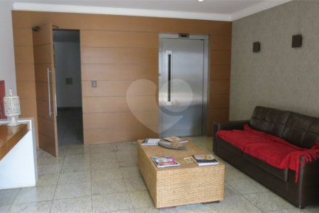 Apartamento à venda com 4 quartos, sendo 2 suítes,  em Cambuí, Campinas, SP
