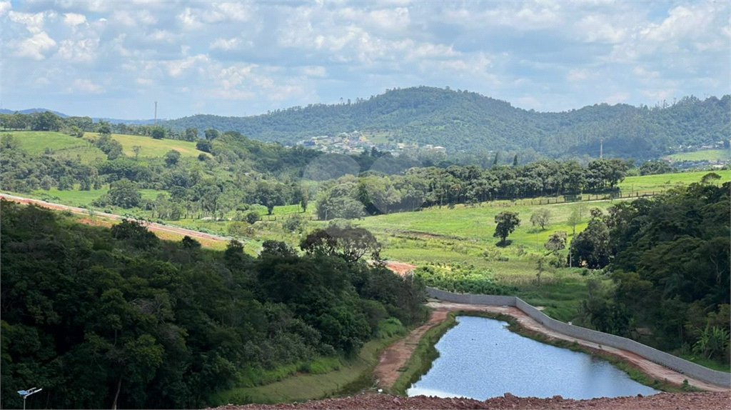Terreno à venda no condomínio Portal Lamis I, Atibaia - SP