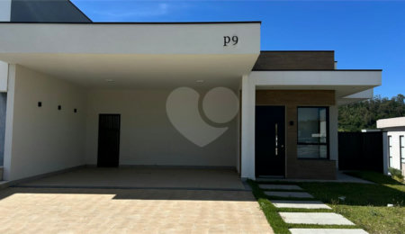 Casa à venda com 4 quartos, sendo 3 suítes,  no condomínio Residencial Mont'alcino, Valinhos - SP