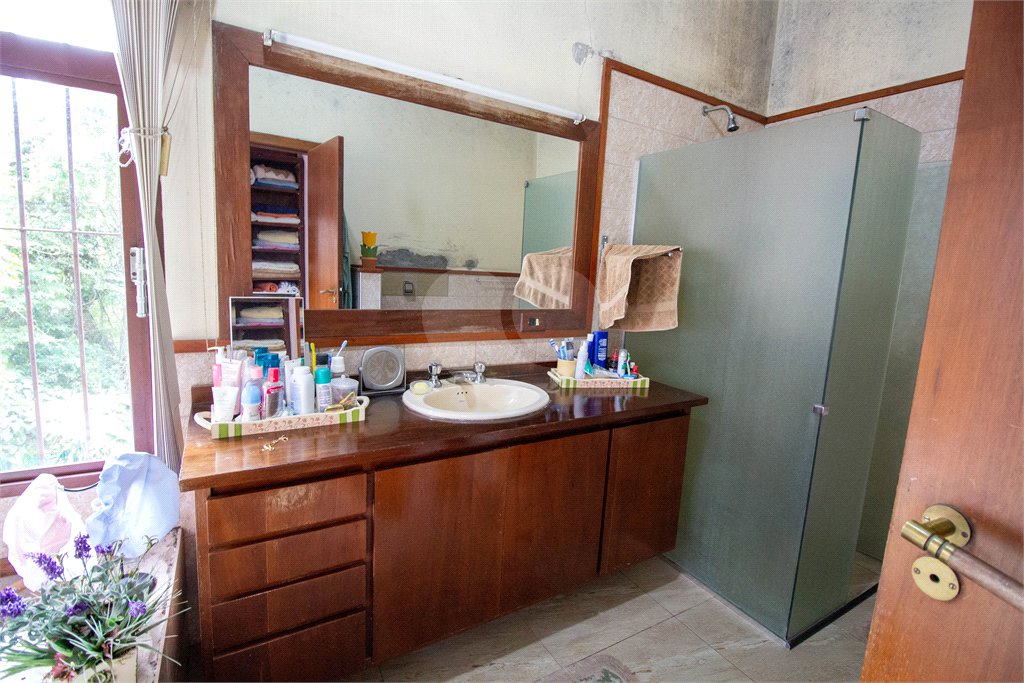 Chácara à venda com 4 quartos, sendo 2 suítes, em Vila Santa Rita, São Roque, SP