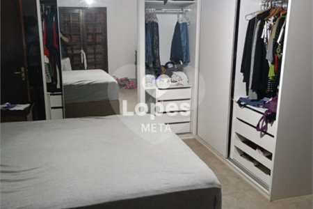 Chácara à venda com 5 quartos, sendo 3 suítes, em Loteamento Residencial Vista Linda, São José dos Campos, SP