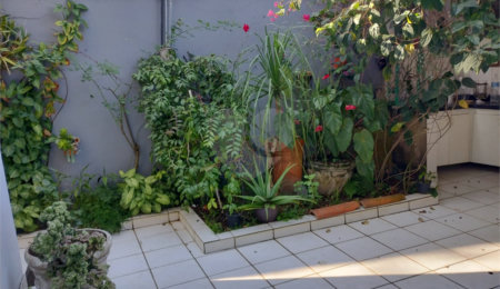 Casa de Vila à venda com 3 suítes em Jardim Londrina, São Paulo, SP