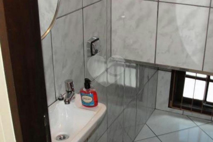 Sobrado à venda com 3 quartos, sendo 1 suíte, em Tremembé, São Paulo, SP