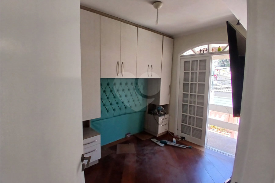 Sobrado à venda com 8 quartos, sendo 2 suítes, em Tremembé, São Paulo, SP