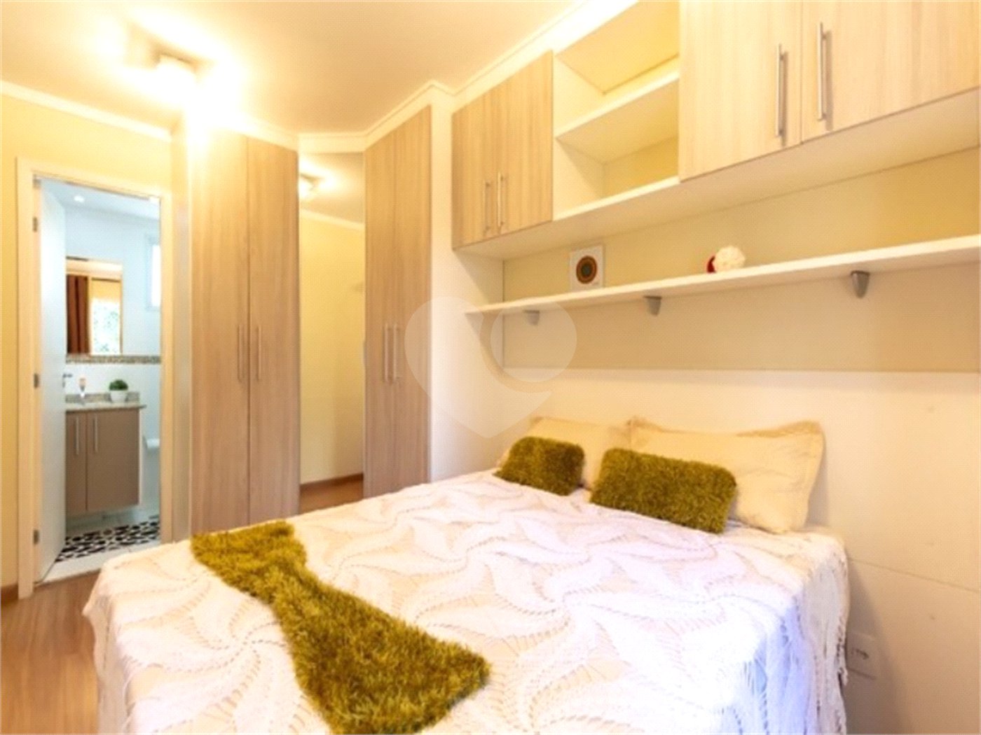 Apartamento à venda com 2 quartos, sendo 1 suíte, em Parque Reboucas, São Paulo, SP