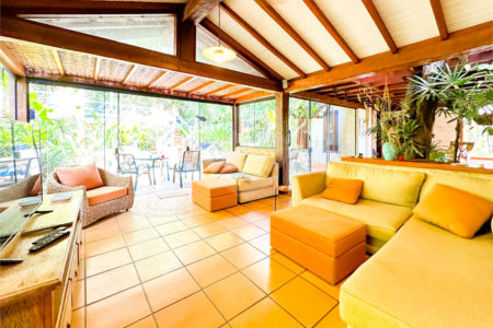 Casa à venda com 3 suítes no condomínio São Joaquim, Vinhedo - SP