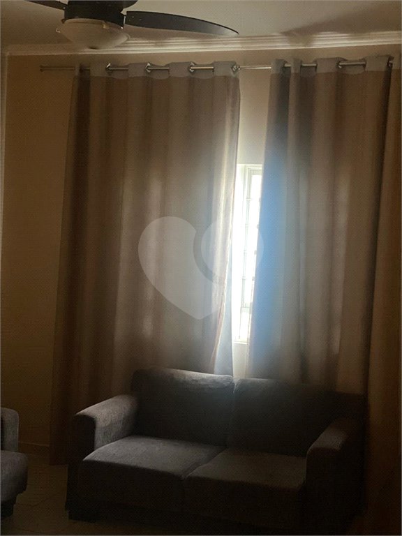 Casa Térrea à venda com 3 quartos, sendo 1 suíte, em Jardim Maria Luiza, Araraquara, SP