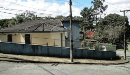 Sobrado à venda com 3 quartos, sendo 1 suíte,  em Tremembé, São Paulo, SP