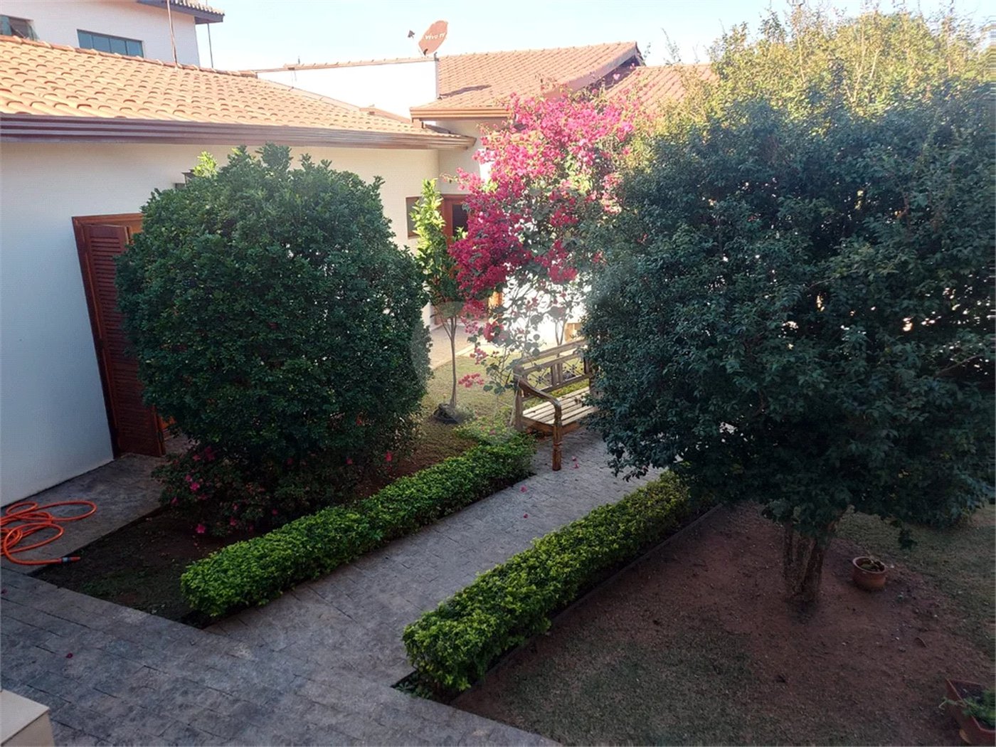 Casa à venda com 4 quartos, sendo 3 suítes, no Centro, Vinhedo, SP