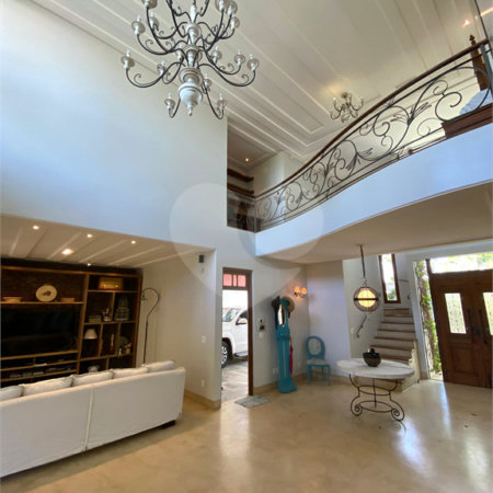 Casa à venda com 4 quartos, sendo 3 suítes, em Campinho, Porto Seguro, BA