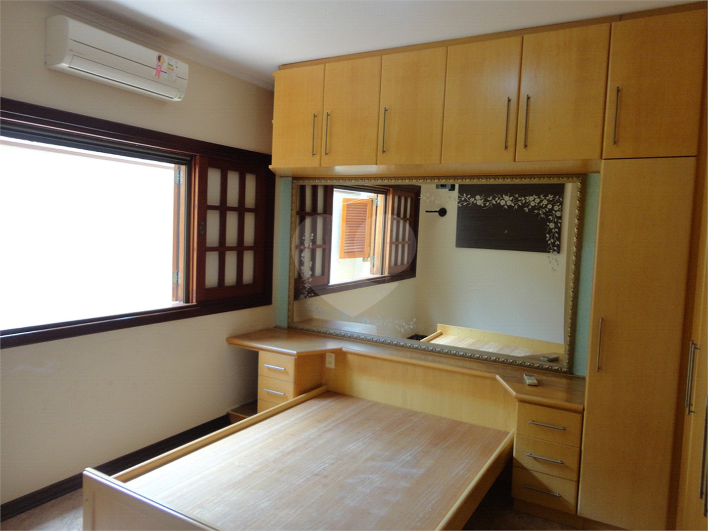 Casa à venda com 3 quartos, sendo 1 suíte, em Santa Marina, Valinhos, SP