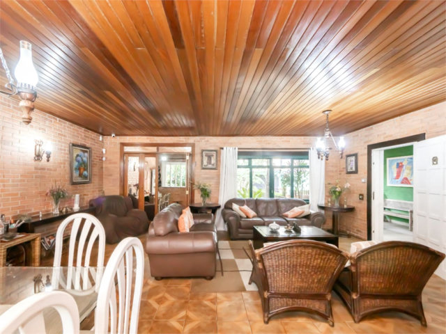 Casa à venda com 4 quartos, sendo 1 suíte,  em Jabaquara, São Paulo, SP