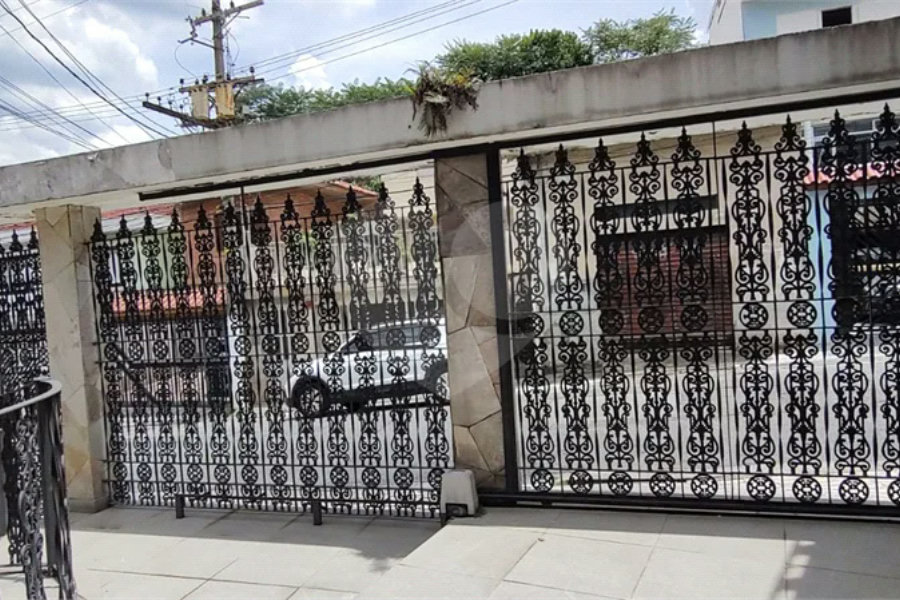 Casa Térrea à venda com 3 quartos, sendo 2 suítes, em Horto, São Paulo, SP