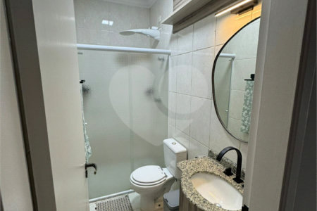 Casa à venda com 3 quartos, sendo 1 suíte, no condomínio Vilage Palmas, São Paulo - SP