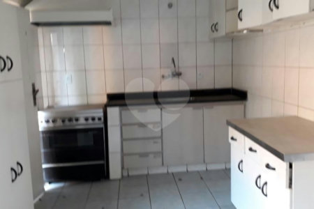 Sobrado à venda com 3 quartos, sendo 1 suíte, em Campo Belo, São Paulo, SP