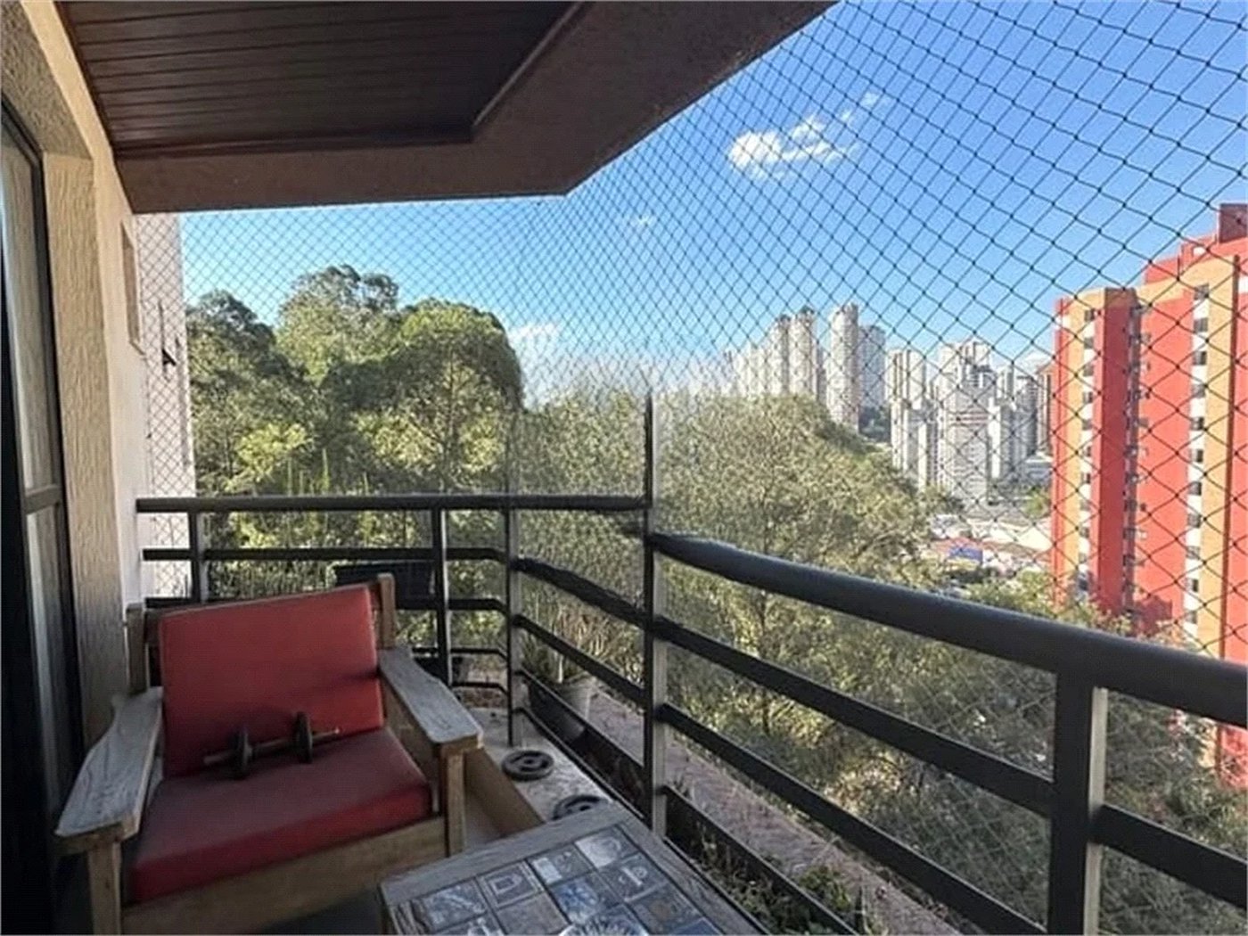 Apartamento para alugar com 3 quartos, sendo 1 suíte,  em Vila Andrade, São Paulo, SP