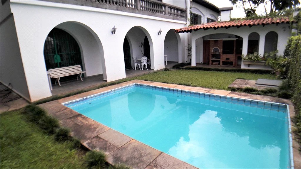 Casa Térrea à venda com 4 suítes em Brooklin Paulista, São Paulo, SP