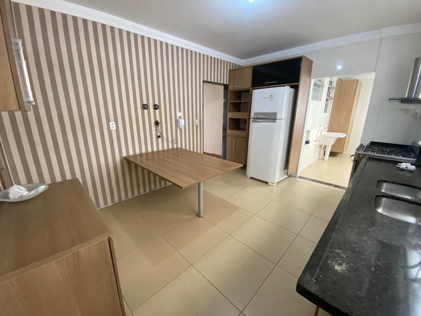 Apartamento com 3 dormitórios à venda, 133 m² por R$ 800.000,00 - Gonzaga - Santos/SP