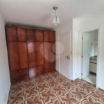 Casa à venda com 3 quartos, sendo 2 suítes, no condomínio Quintas Marajoara, São Paulo - SP
