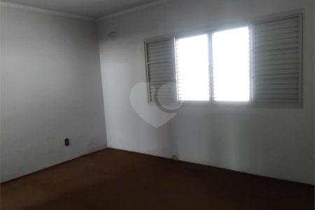 Casa à venda com 6 quartos, sendo 1 suíte, no Centro, Itapetininga, SP