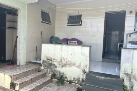 Casa à venda com 3 quartos, sendo 1 suíte,  em Jardim Franca, São Paulo, SP