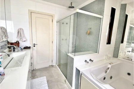 Apartamento à venda com 4 quartos, sendo 3 suítes,  em Vila Suzana, São Paulo, SP