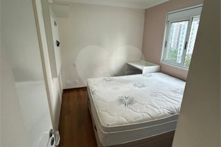 Apartamento à venda com 2 quartos, sendo 1 suíte,  em Paraíso do Morumbi, São Paulo, SP