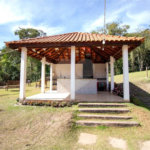 Casa à venda com 3 quartos, sendo 1 suíte, no condomínio Residencial Ponderosa, São Roque - SP