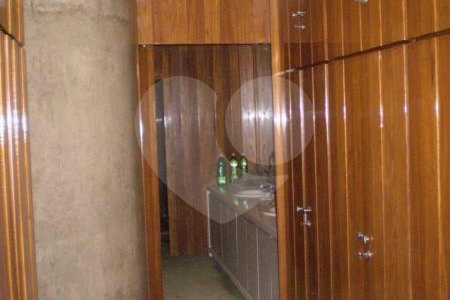 Sobrado à venda com 7 quartos, sendo 4 suítes, em Jardim Petrópolis, São Paulo, SP