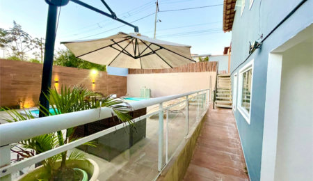 Casa em condomínio à venda com 3 quartos, sendo 2 suítes,  em Praia Rasa, Armação dos Búzios, RJ