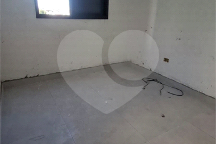 Apartamento à venda com 2 quartos, sendo 1 suíte,  em Vila Constança, São Paulo, SP