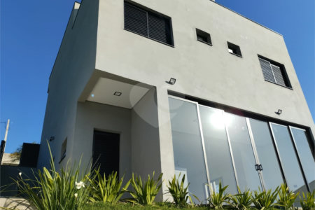 Casa à venda com 3 suítes no condomínio Mirante dos Ipês, Salto - SP