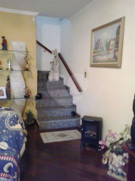 Sobrado à venda com 3 quartos, sendo 1 suíte, em Vila Galvão, Guarulhos, SP