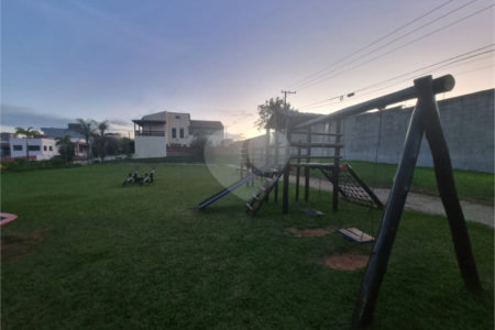 Casa à venda com 3 quartos, sendo 1 suíte,  no condomínio Jd Portugal, Sorocaba - SP
