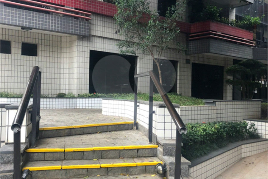 Apartamento à venda com 3 quartos, sendo 1 suíte, em Saúde, São Paulo, SP