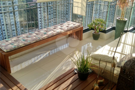 Apartamento à venda com 4 suítes em Jardim Marajoara, São Paulo, SP