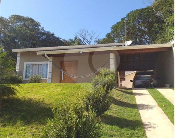 Casa à venda com 3 quartos, sendo 1 suíte,  no condomínio Mirante da Mantiqueira, Mairiporã - SP