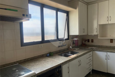 Apartamento à venda com 3 suítes em Tatuapé, São Paulo, SP
