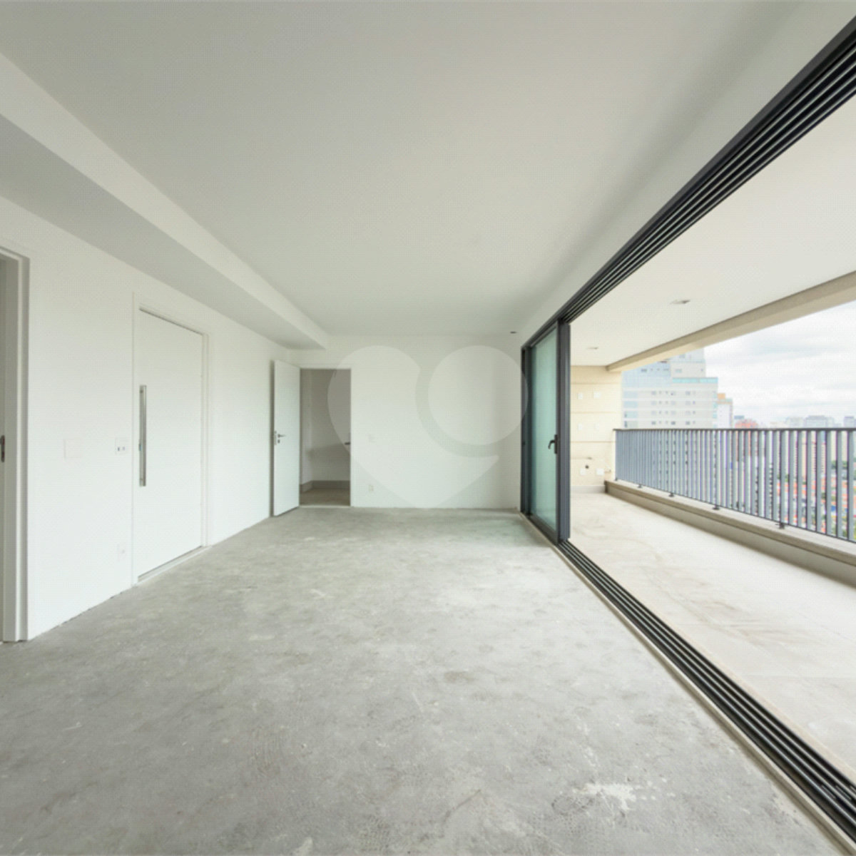 Apartamento à venda com 3 suítes em Vila Nova Conceição, São Paulo, SP